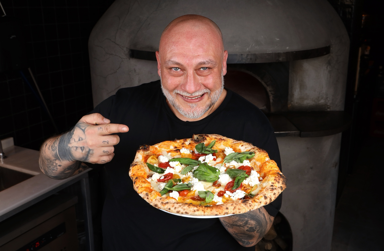 Francesco Martucci, mejor ‘pizzaiolo’ del mundo según la lista The Best Pizza Awards 2025, con Sartoria Panatieri como octavo